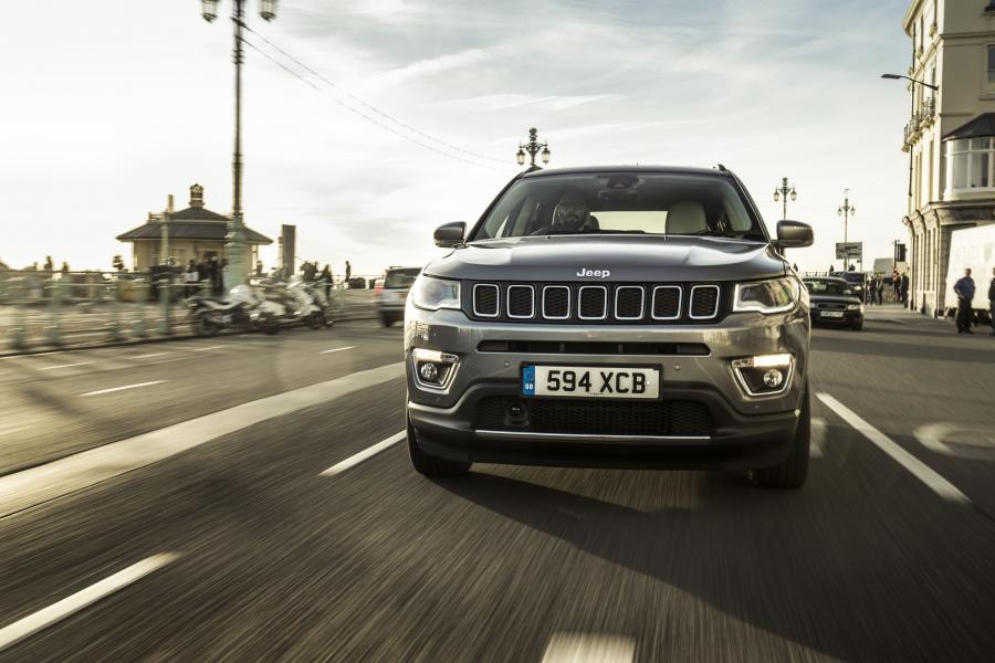  Jeep Compass Limited (MP) 2018 года  (UK) (фото 12 из 20)